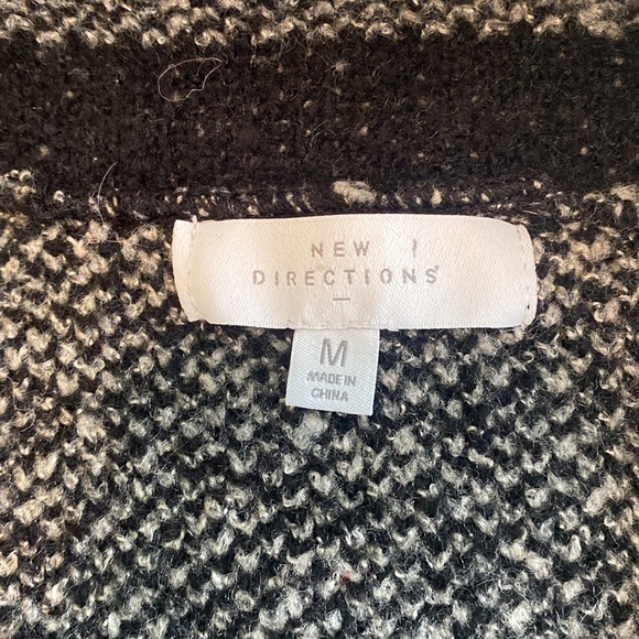 Black and Tan Cardigan - Picture 6 of 9